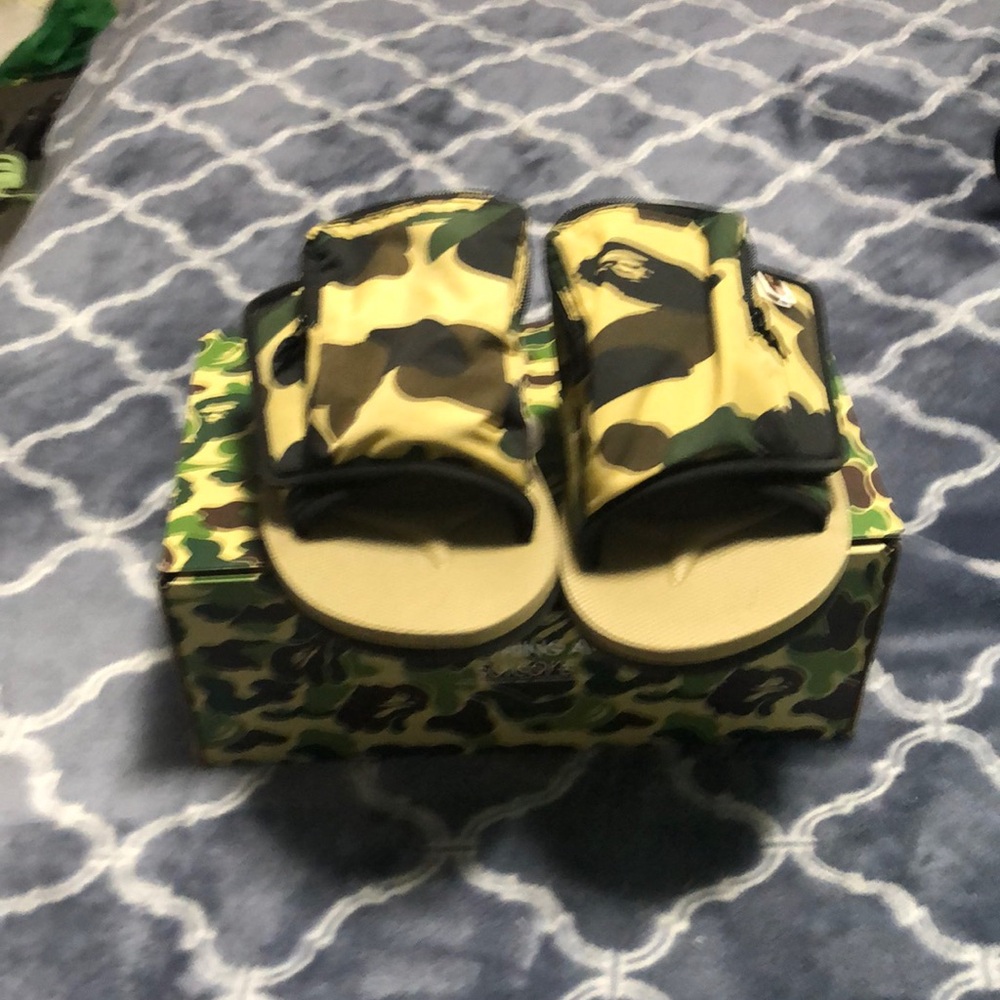 Bape x suicoke, slides super rare size 12